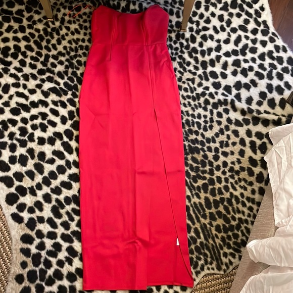 Revolve Womens Red MIDI Dress - Picture 1 of 5